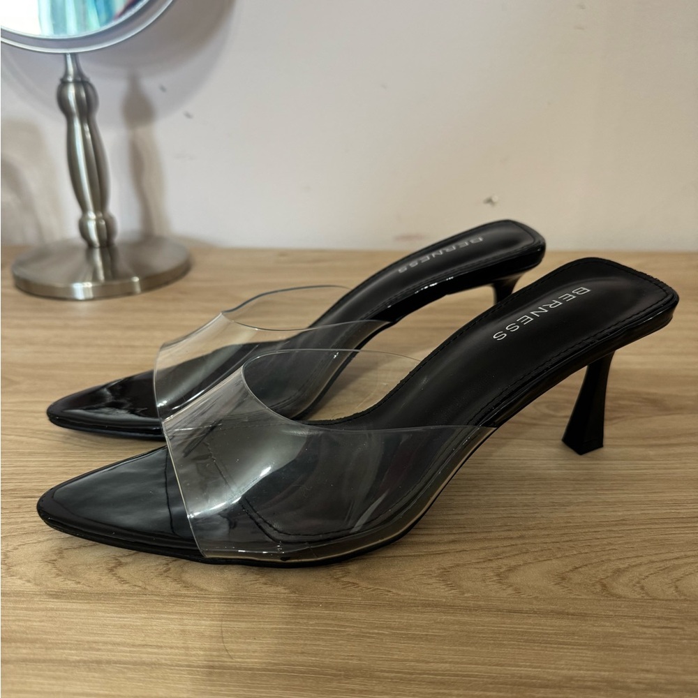 Bereness Black Pointed Clear PVC Mule Heels